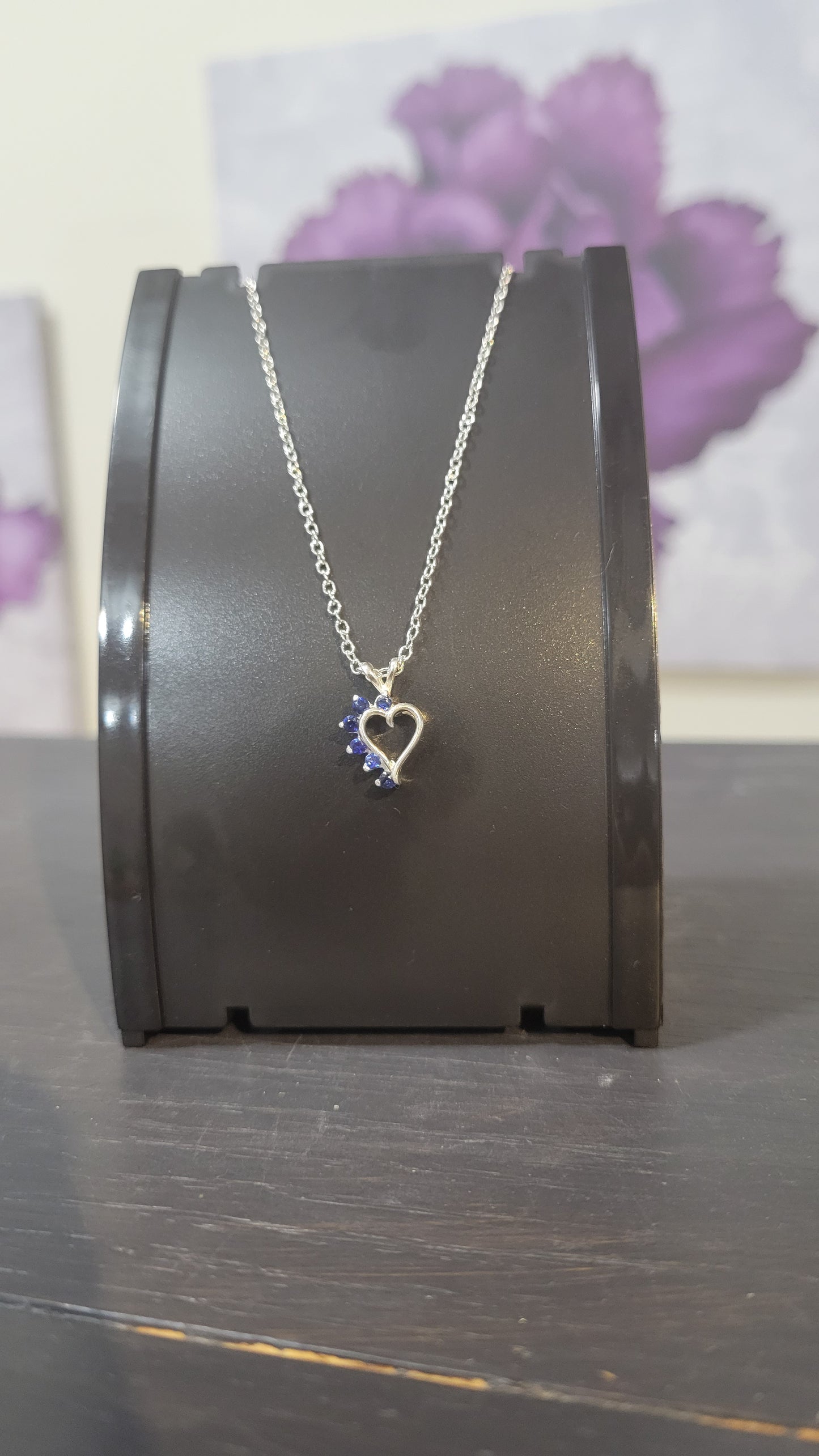 Natural sapphire heart pendant